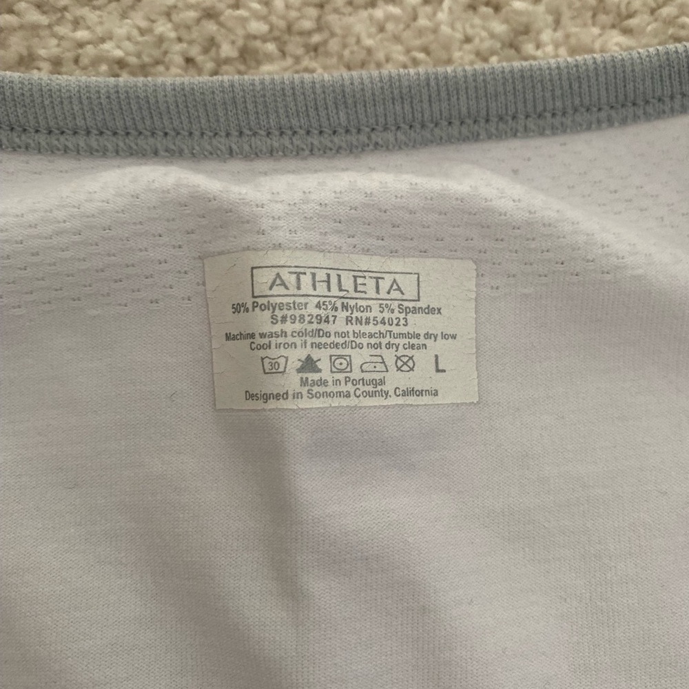 Athleta Ruched Tshirt - Picture 3 of 3